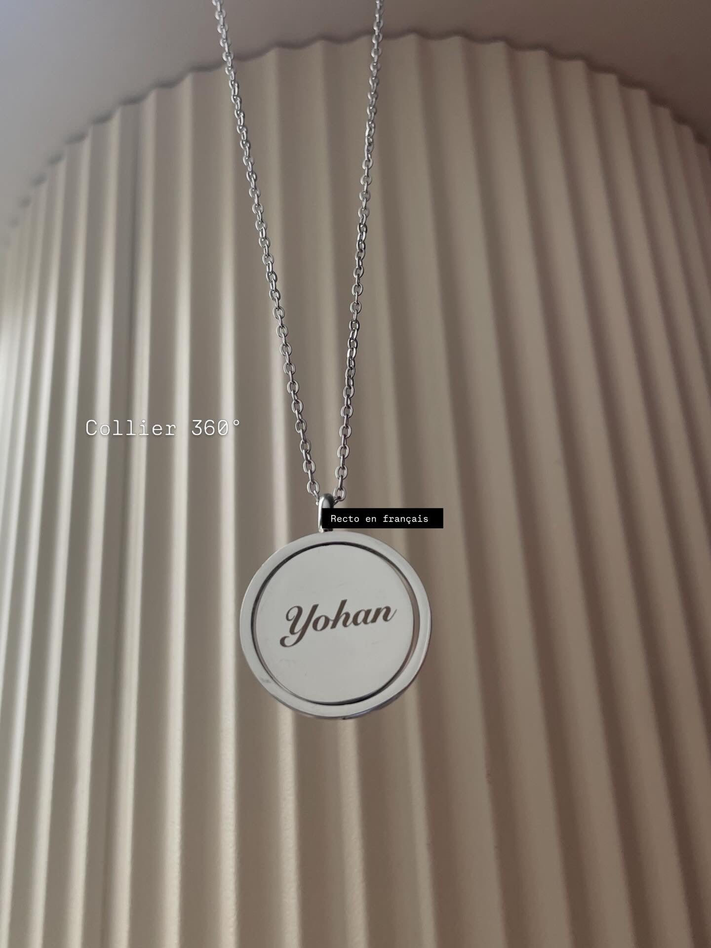 Collier Personnalisé Or finition  en Acier Inoxydable Médaillon